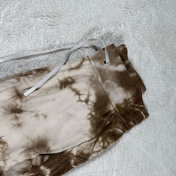Lululemon Down Warm Jogger Athletic Pants Earth Dye Sand - Picture 3 of 8